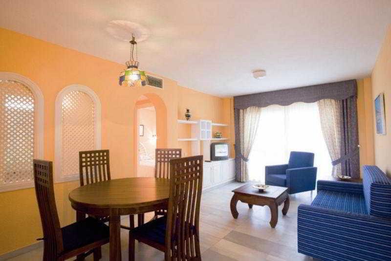 Apartamentos Fenix Beach Рокетас-де-Мар Екстер'єр фото